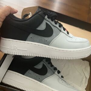 Nike Air Force 1